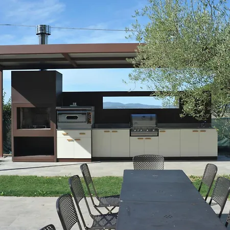 Villa Angeli By Interhome